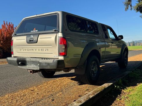 Used 2002 Nissan Frontier XE AWD/4WD image 5