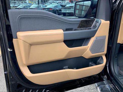 Used 2023 Ford F150 Lariat w/ Trailer Tow Package image 20