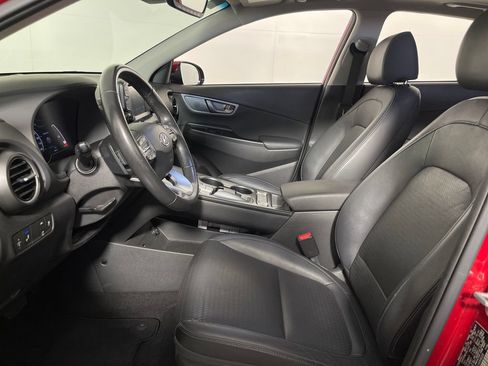 Used 2020 Hyundai Kona Limited FWD image 12