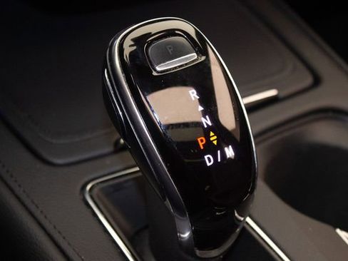 Used 2023 Cadillac XT4 Premium Luxury image 32