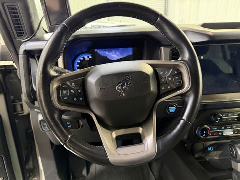 Used 2022 Ford Bronco Outer Banks AWD/4WD image 14