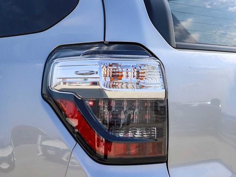 Used 2024 Toyota 4Runner TRD Off-Road image 12