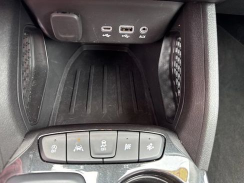 Used 2023 Chevrolet TrailBlazer LT w/ Convenience Package FWD image 29