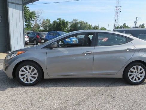 Used 2012 Hyundai Elantra GLS FWD image 5