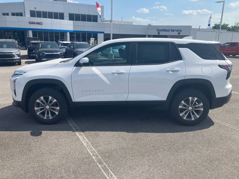 New 2026 Chevrolet Equinox LT w/ Convenience Package II FWD image 4