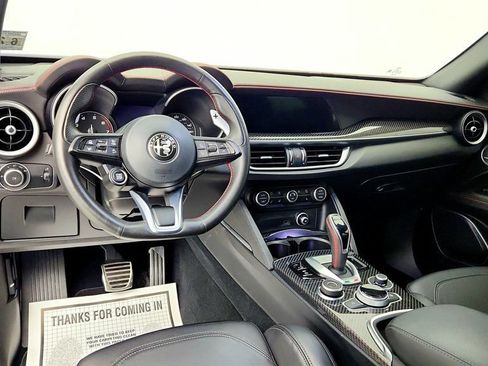 Used 2023 Alfa Romeo Stelvio Estrema AWD/4WD image 13