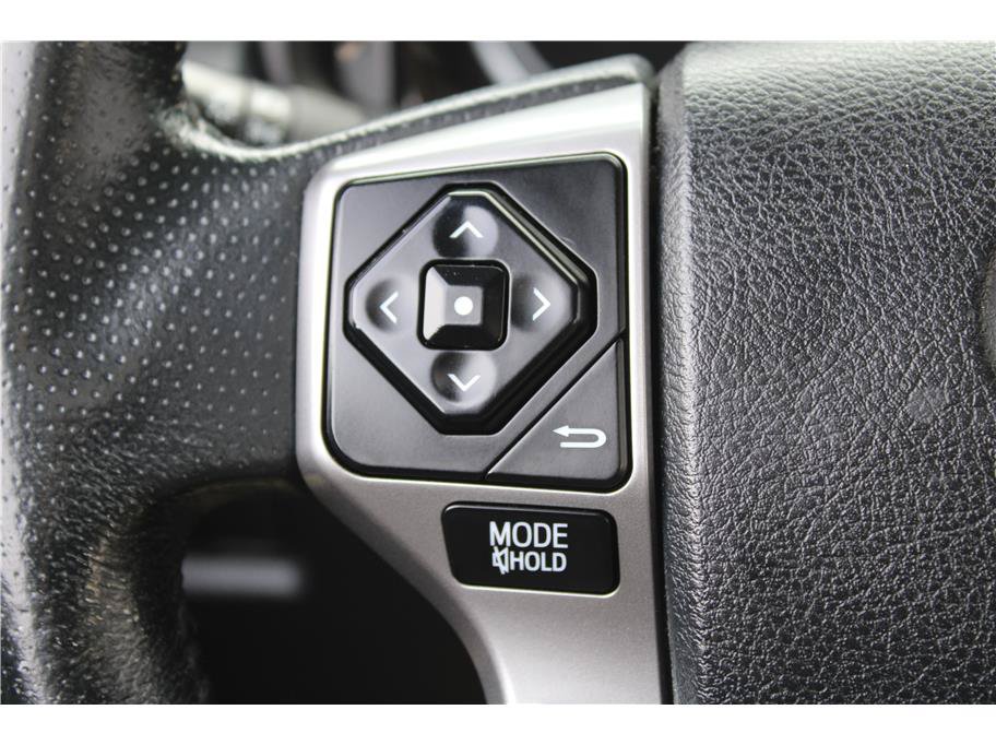 Used 2016 Toyota 4Runner Limited AWD/4WD image 22