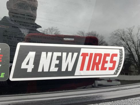 Used 2022 Subaru Crosstrek 2.0i Premium w/ Moonroof Package image 10