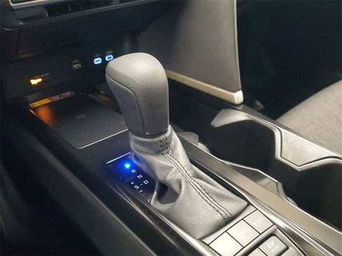 Certified 2025 Toyota Camry LE image 29