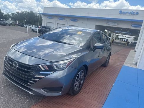 Used 2023 Nissan Versa SV FWD image 7
