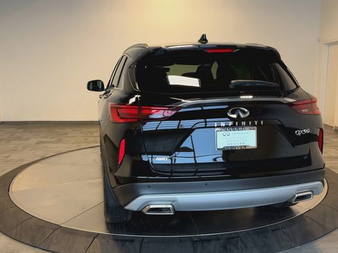 New 2025 INFINITI QX50 Luxe image 7