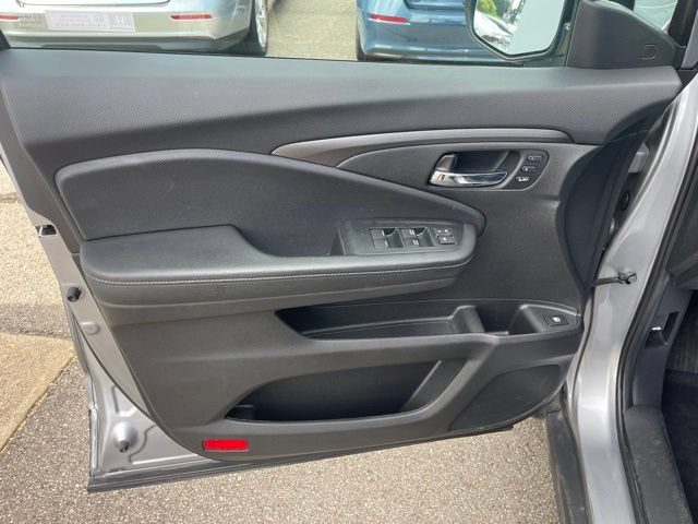 Used 2023 Honda Ridgeline RTL image 16
