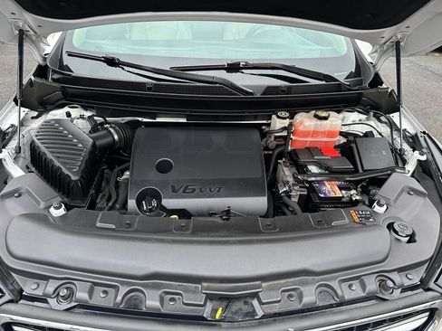 Used 2020 Buick Enclave Premium w/ Sun and Sites Package image 40