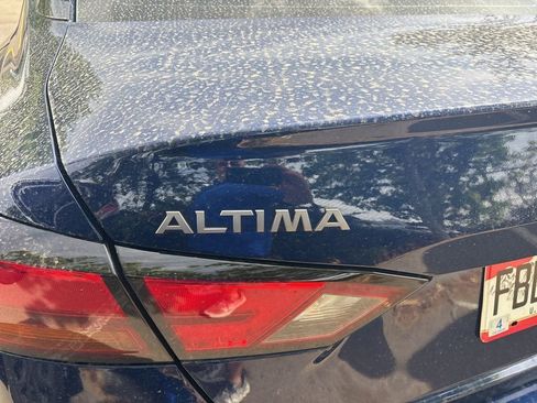 Used 2024 Nissan Altima 2.5 SR w/ SR Premium Package image 6