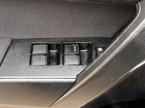 Used 2019 Toyota Corolla LE image 11