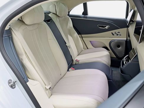Used 2020 Bentley Flying Spur W12 AWD/4WD image 35