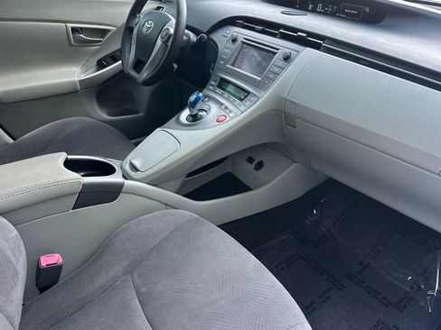 Used 2013 Toyota Prius Two FWD image 18