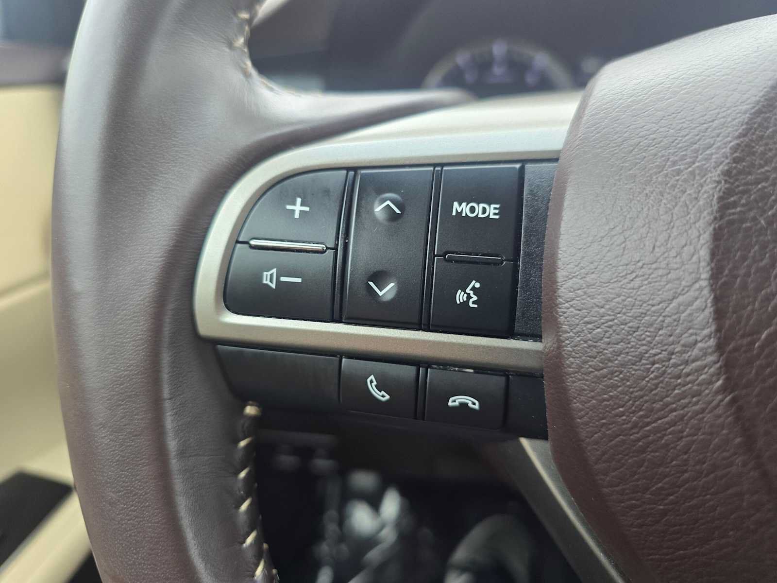 Used 2017 Lexus ES 350 w/ Accessory Package FWD image 32