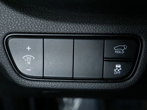 Certified 2024 Kia Seltos SX w/ SX Sunroof Package image 24