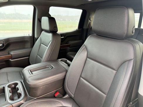 Used 2022 GMC Sierra 1500 SLT w/ SLT Convenience Package AWD/4WD image 16
