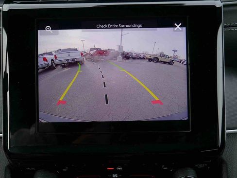 New 2025 Jeep Grand Cherokee Altitude image 33