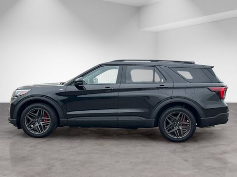 Used 2025 Ford Explorer ST-Line w/ Premium Package AWD/4WD image 3