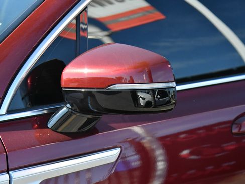 Used 2025 Kia Sorento S w/ Panoramic Sunroof Package FWD image 13