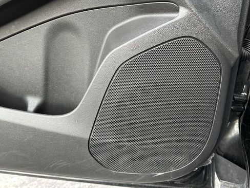 Used 2025 Chevrolet Trax LT image 24