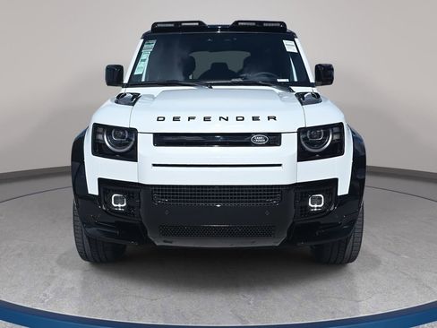 New 2026 Land Rover Defender 110 V8 image 2
