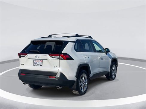 Used 2024 Toyota RAV4 XLE Premium image 5