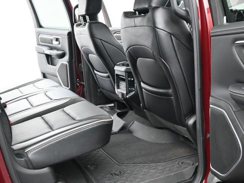 Used 2023 RAM 1500 Laramie AWD/4WD image 9