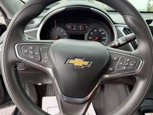 Used 2023 Chevrolet Malibu LS FWD image 11