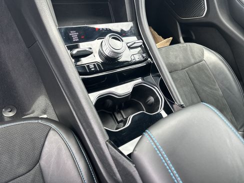 Used 2022 Jeep Grand Cherokee Trailhawk w/ Advanced Protech Group II AWD/4WD image 35