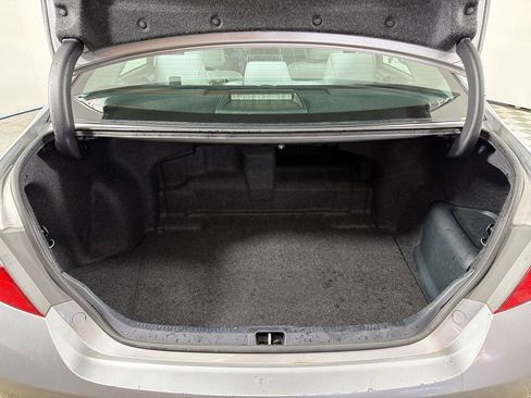 Used 2017 Toyota Camry LE image 18