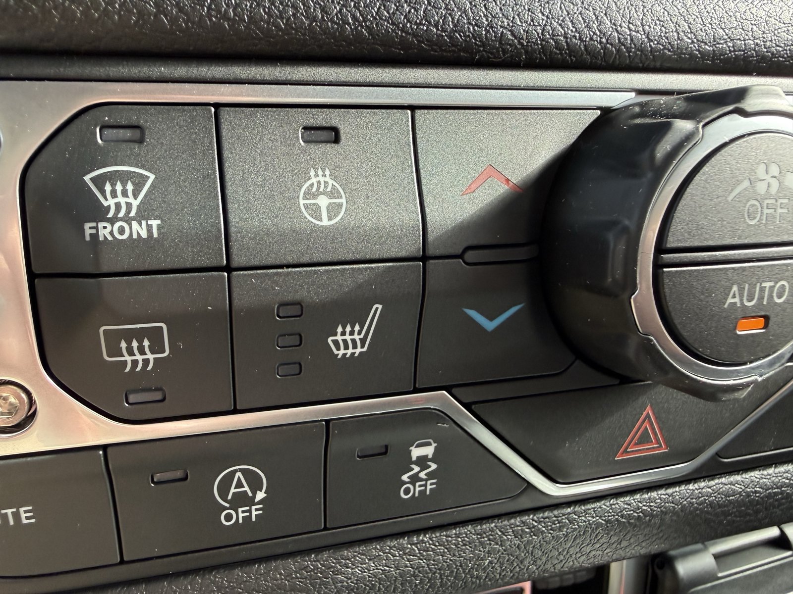 New 2026 Jeep Gladiator Sport AWD/4WD image 23