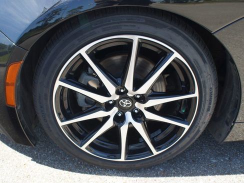 Used 2022 Toyota GR86 w/ ALL Weather Mat Package (TMS) RWD image 22