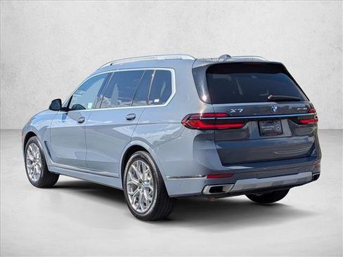 Used 2023 BMW X7 xDrive40i AWD/4WD image 8