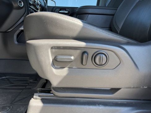 Used 2019 Chevrolet Silverado 1500 LTZ w/ LTZ Premium Package image 17