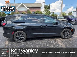 Used 2023 Chrysler Pacifica Touring-L w/ S Appearance Package AWD/4WD video 1