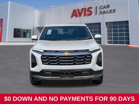 Used 2025 Chevrolet Equinox LT FWD image 2