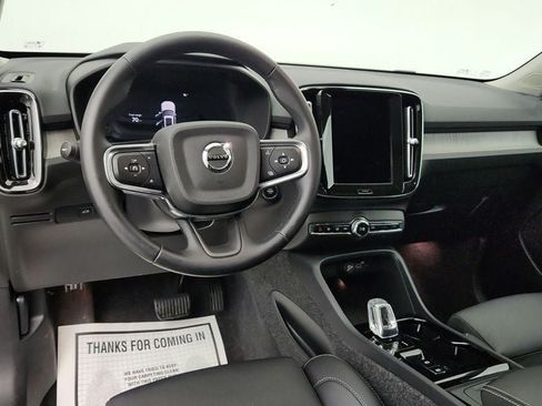 Used 2025 Volvo XC40 B5 Ultra w/ Climate Package AWD/4WD image 12