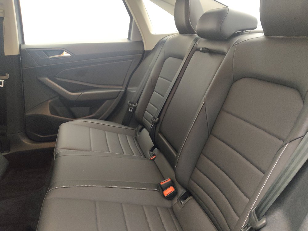Used 2023 Volkswagen Jetta SE w/ Panoramic Sunroof Package FWD image 18