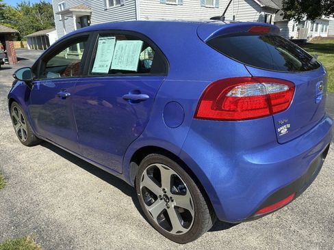 Used 2012 Kia Rio SX w/ Premium Pkg FWD image 5