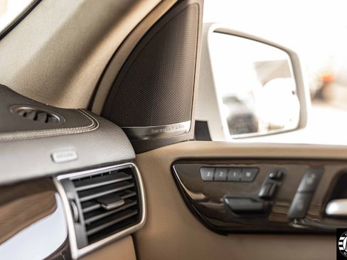 Used 2016 Mercedes-Benz GL 450 4MATIC w/ Premium I Package image 31