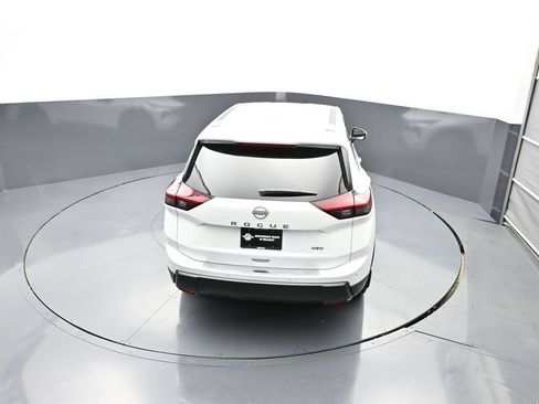 Used 2026 Nissan Rogue SV AWD/4WD image 34