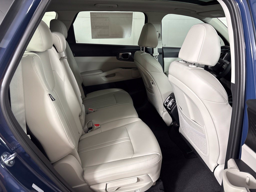 New 2026 Kia Sorento S w/ S Panoramic Sunroof Package FWD image 19