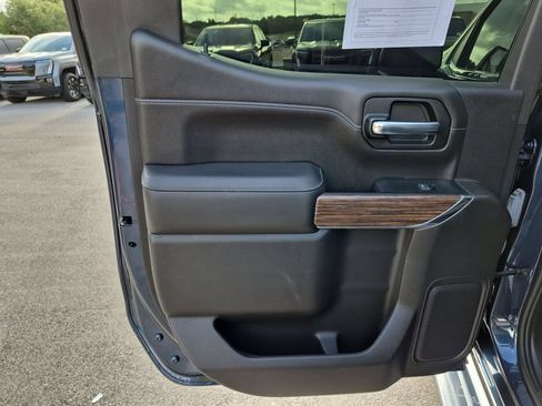 Used 2022 Chevrolet Silverado 1500 High Country w/ Safety Package II AWD/4WD image 35