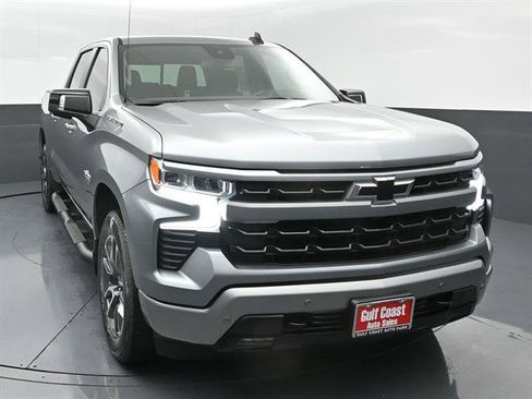 Used 2025 Chevrolet Silverado 1500 RST w/ Texas Edition Plus RWD image 3