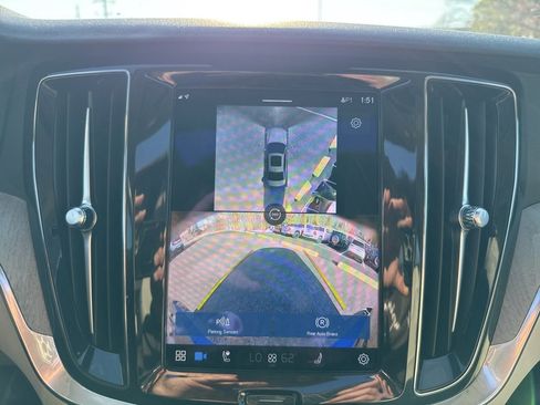 Used 2024 Volvo S60 B5 Plus image 20