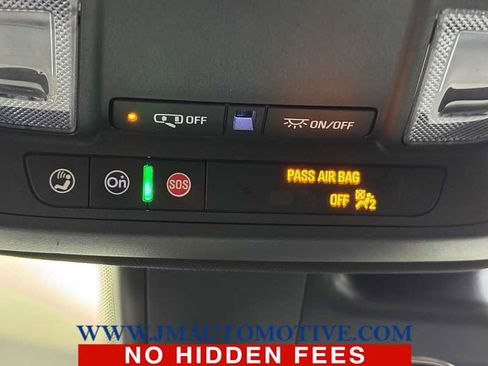 Used 2023 Cadillac XT4 Premium Luxury image 35